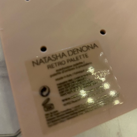NEW IN BOX 💫 NATASHA DENONA RETRO PALETTE - Picture 5 of 5
